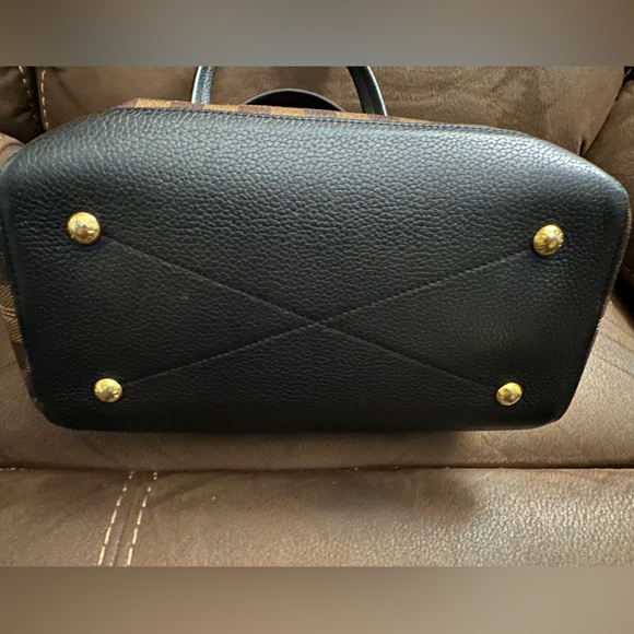 Damier Ebene Hyde Park Bag - Picture 2 of 8